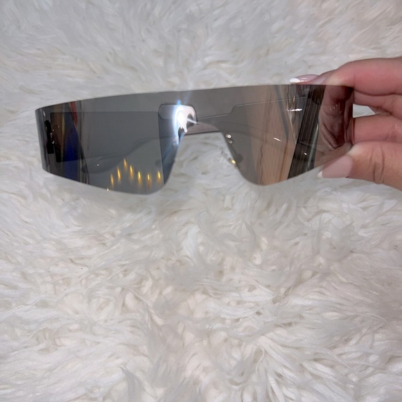 Y2K shield flat top sunglasses - Picture 2 of 4